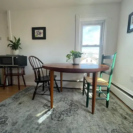 Centrally Located Winooski Apartment Exterior photo