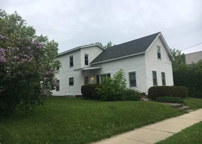 Centrally Located Winooski Apartment