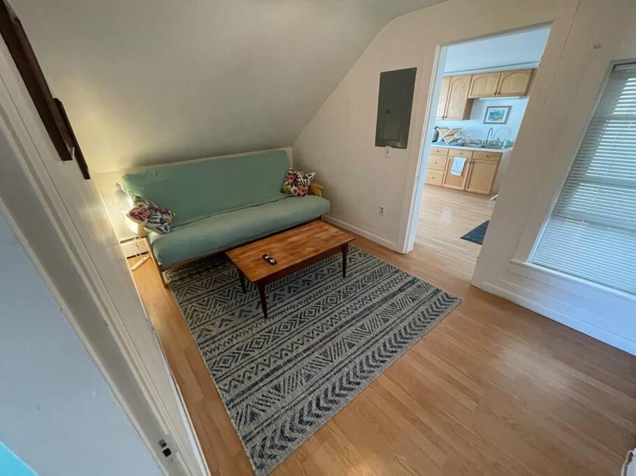 Apartment Centrally Located Winooski